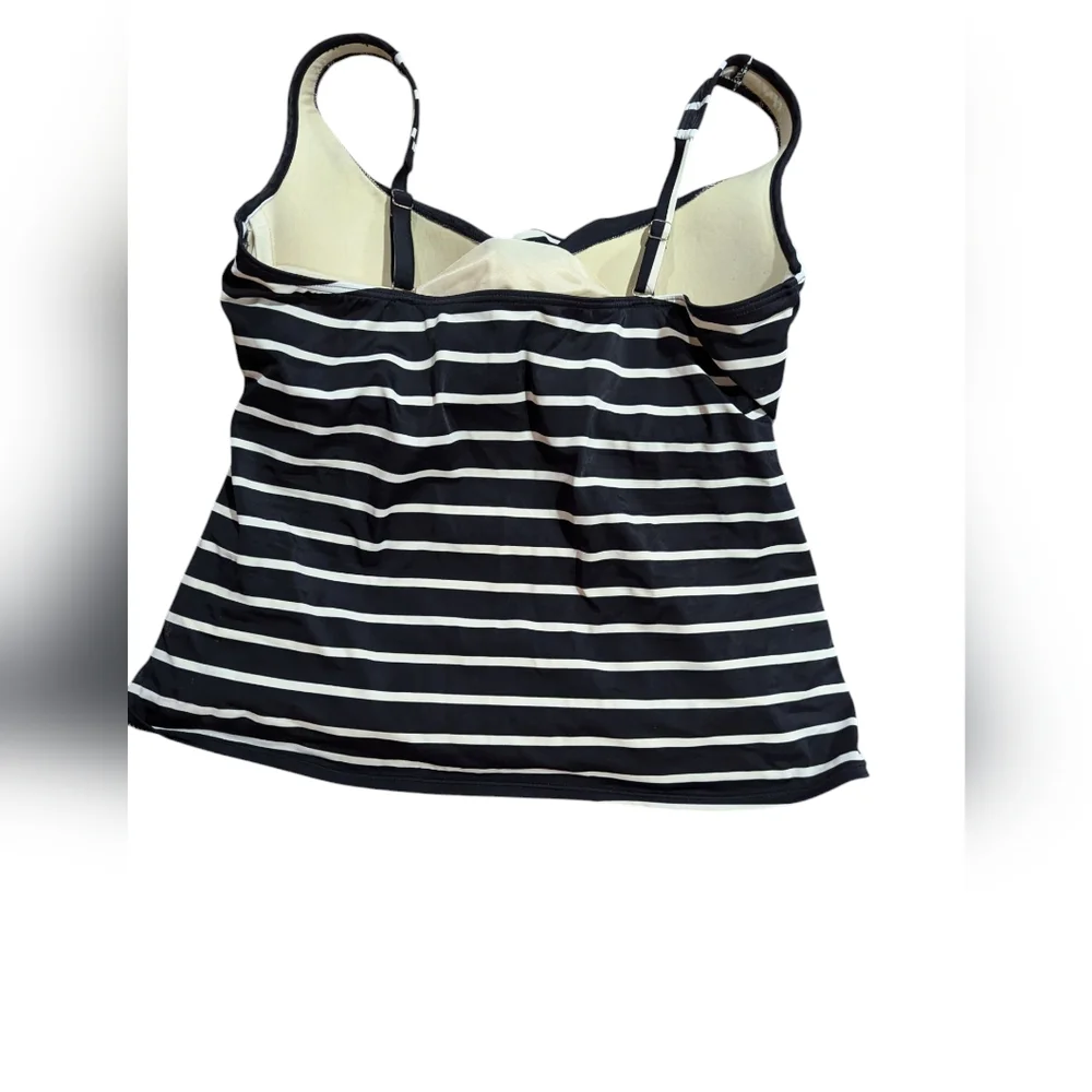 Talbots Tankini Swim Top Black & White Stripe Underwire Size 16 *see description